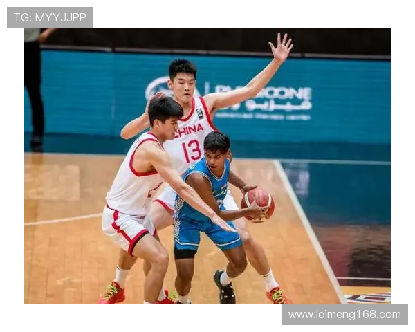 中国男篮逆袭战胜澳大利亚队成功晋级世界杯四强 展现强大团队协作实力 中国男篮逆袭战胜澳大利亚队成功晋级世界杯四强 展现强大团队协作实力