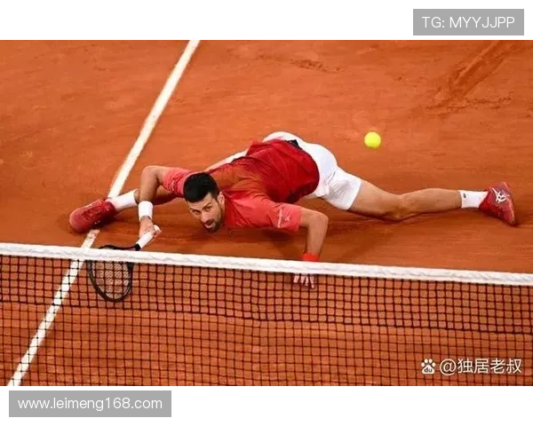 网球大师赛激战正酣 费德勒强势回归力克德约科维奇晋级四强