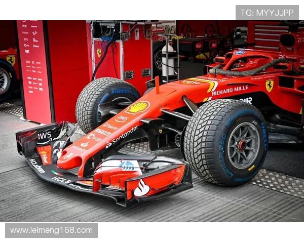 F1赛季最新动向：梅赛德斯车队引入新技术，法拉利迎战挑战者