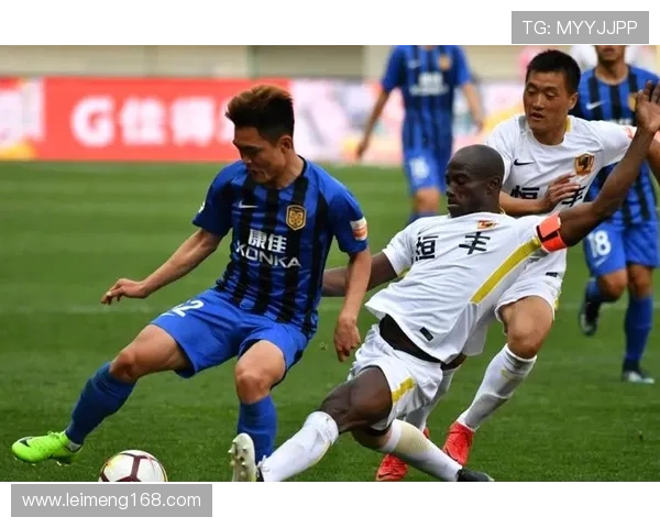 国家队新星闪耀赛场引领球队夺取关键胜利时刻谱写全新辉煌篇章记