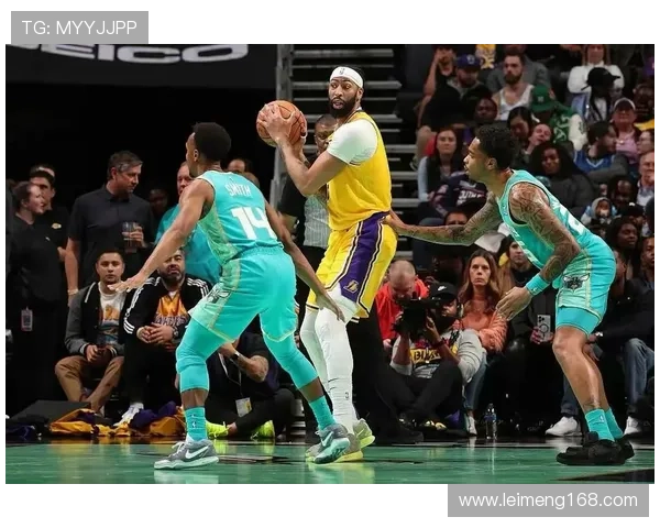 詹姆斯复出带领湖人逆袭勇士 詹眉合力攻克季后赛首轮关卡